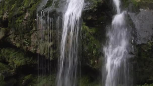 Wodospad Virje - Slap Virje - w Słowenii przez Drone - Materiał filmowy, wideo