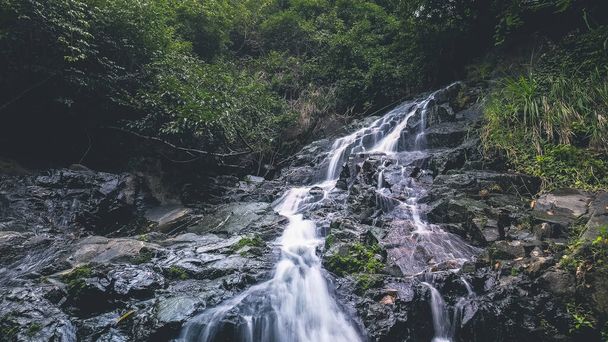 Водопад Сю Чик Ша на ТКО. - Фото, изображение