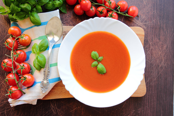 Sopa de tomate casera
 - Foto, imagen