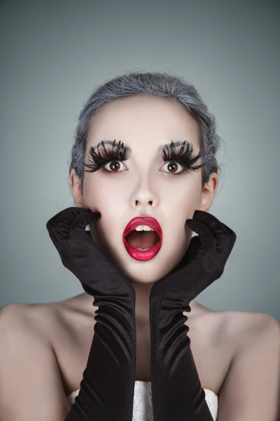 Mode schöne Frau mit kreativer Kunst Make-up - Foto, Bild
