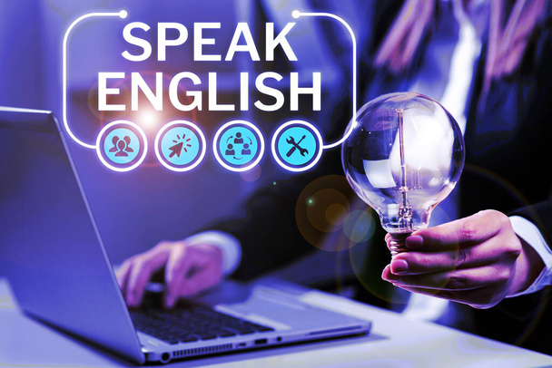 İngilizce Konuşan, İnceleme Sözcüğü Başka Bir Yabancı Dil Online Sözlü Kurslarını gösteren metin işareti - Fotoğraf, Görsel