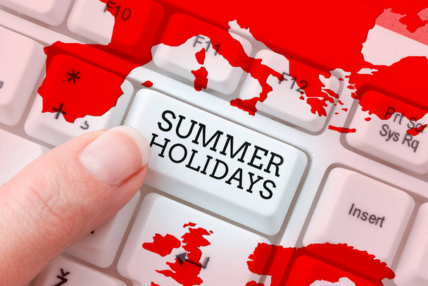 Didascalia di testo che presenta Vacanze estive, Foto concettuale Vacanze durante la stagione estiva Vacanze scolastiche o pausa - Foto, immagini