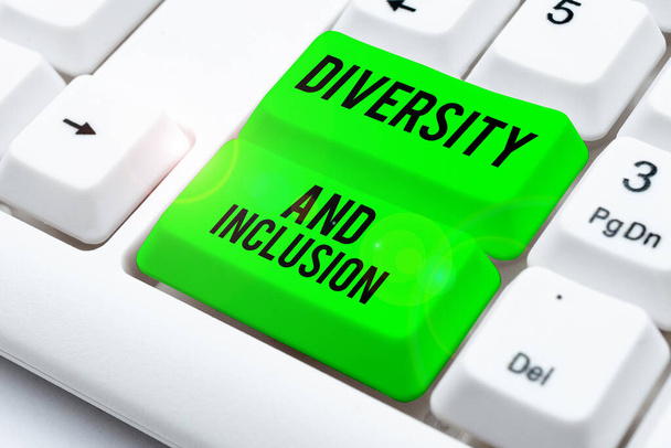 Texto título que presenta la diversidad y la inclusión, rango de enfoque de negocios diferencia humana incluye raza etnia género - Foto, imagen