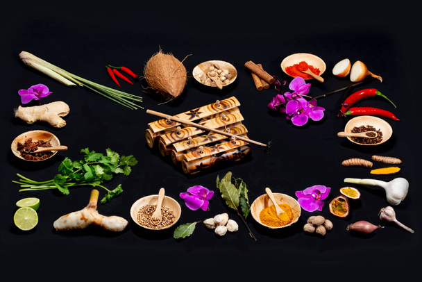 Kolekcja indonezyjskich składników z kuchni azjatyckiej. Wysokiej jakości zdjęcie - Zdjęcie, obraz