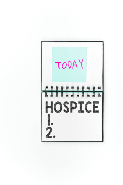 Texte inspirant Hospice, Word Written on se concentre sur les soins palliatifs d'un patient en phase terminale douleur - Photo, image
