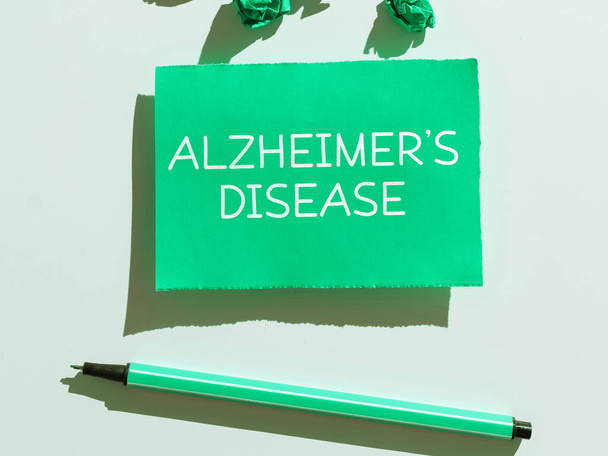 Käsiala teksti Alzheimerin tauti, Internet Concept Advanced henkistä heikkenemistä, joita esiintyy vanhuudessa - Valokuva, kuva
