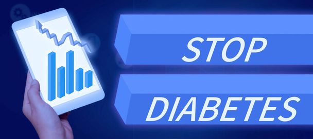 Signe d'écriture à la main Stop Diabète, Parole écrite sur le taux de sucre dans le sang est plus élevé que la normale Insuline injectable - Photo, image