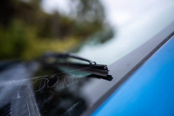 limpador de pára-brisas perto de um carro em auatralia - Foto, Imagem