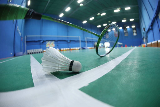 Innenraum eines Badmintonplatzes - Foto, Bild