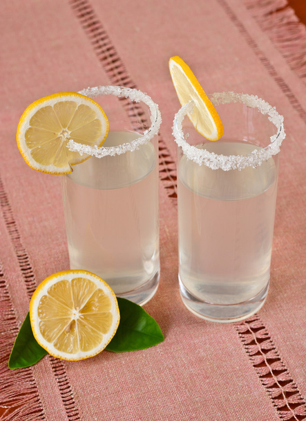 Deux tasses de limonade et de citron
 - Photo, image
