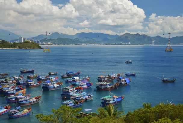 Navires colorés au Vietnam
. - Photo, image