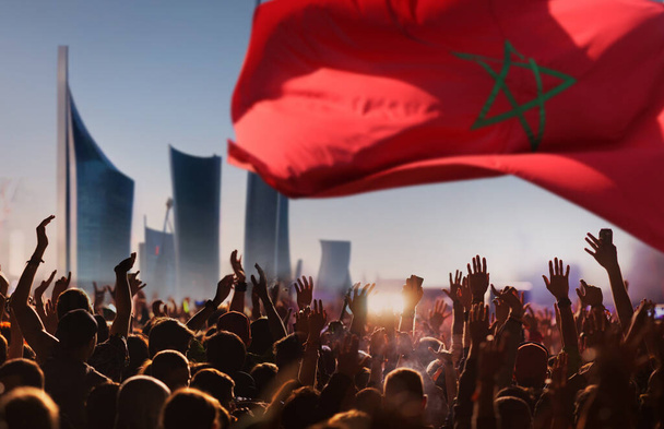 футбольные болельщики и флаг Марокко - Фото, изображение