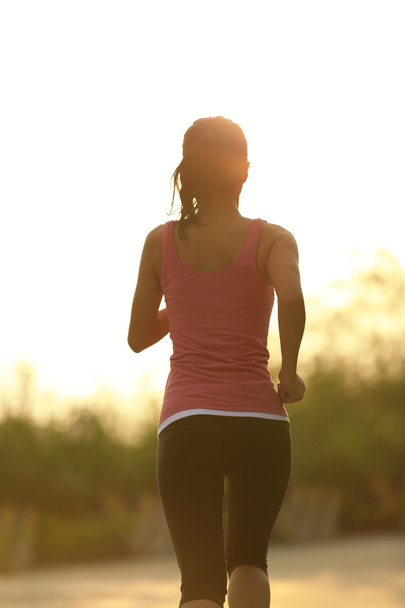 Jeune femme fitness jogging
 - Photo, image