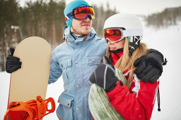 Snowboarders en vêtements de sport d'hiver
 - Photo, image