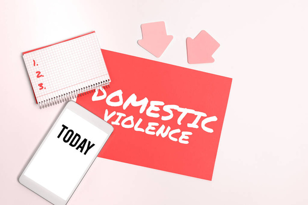 Texto que muestra inspiración Violencia Doméstica, Idea de negocios comportamiento violento o abusivo dirigido por un familiar o miembro del hogar - Foto, imagen
