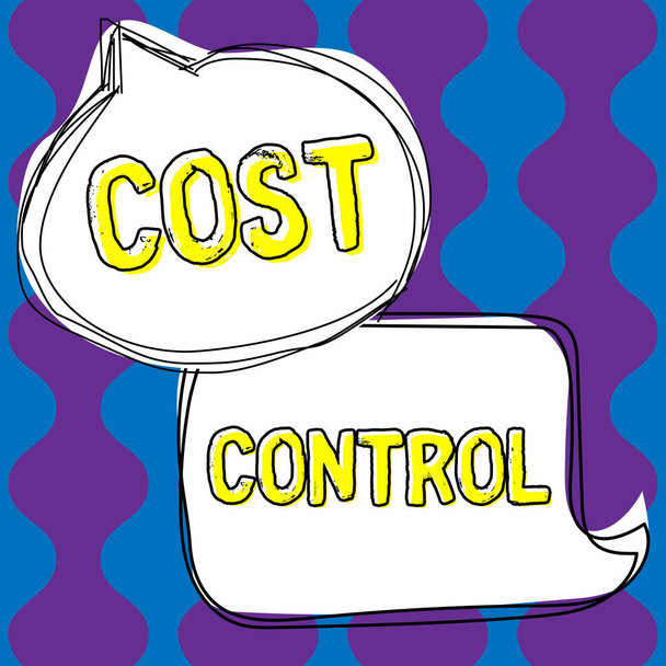 Znak ręcznego pisania Kontrola kosztów, Koncepcja internetowa Praktyka identyfikacji i redukcji wydatków biznesowych - Zdjęcie, obraz