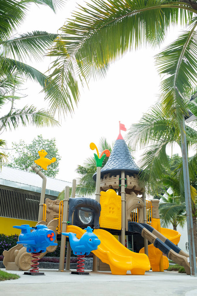 campo de jogos para criança, parque, brinquedo para childent - Foto, Imagem