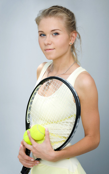 Κορίτσι με ρακέτα του τένις - Φωτογραφία, εικόνα