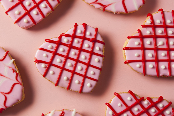 Homemade Pink Valentine's Day Cookies - Valokuva, kuva