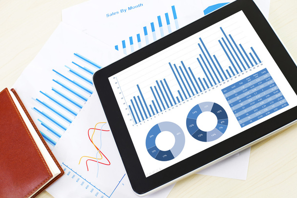 grafico finanziario aziendale e grafico report display in mobile dev
 - Foto, immagini