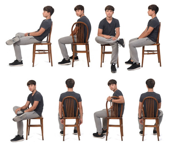 varias poses del mismo adolescente sentado en la silla sobre fondo blanco - Foto, imagen