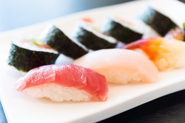 Rolki sushi ryżu - Zdjęcie, obraz