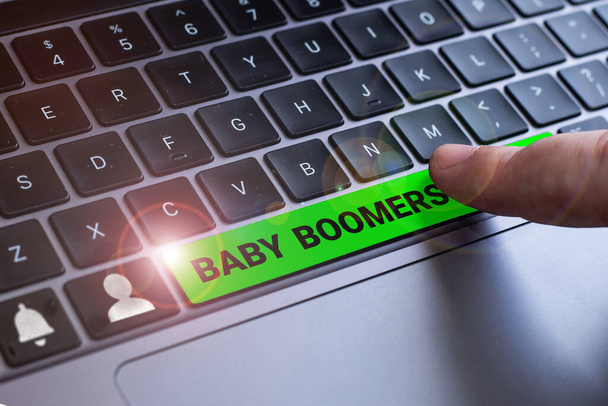 Signo de texto mostrando Baby Boomers, Palabra para persona que nace en años después de la Segunda Guerra Mundial - Foto, Imagen