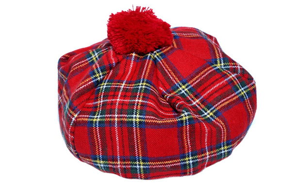traditionelle schottische rote Tartanmütze. - Foto, Bild