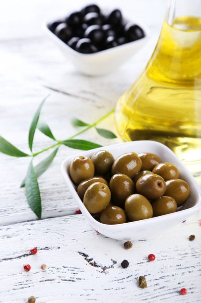 Green and black olives - Photo, image