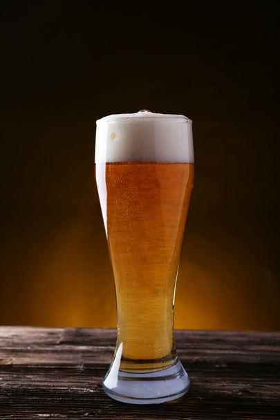 ビールのグラス - 写真・画像