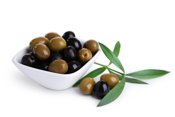 Green and black olives - 写真・画像