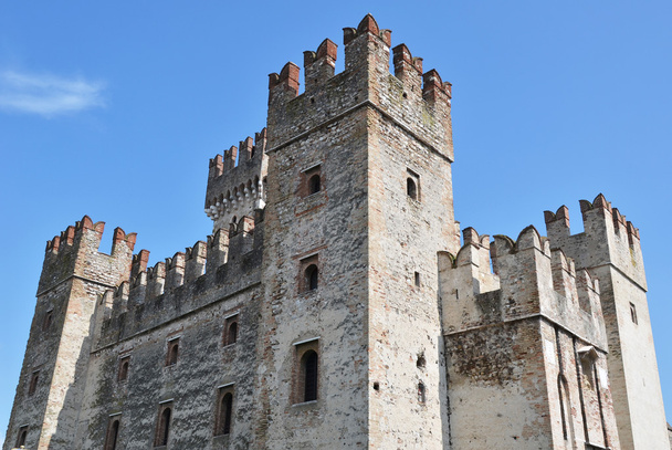 Castello Scaligero di Sirmione, costruito nel XIV secolo
 - Foto, immagini