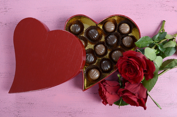 Hyvää Valentine laatikko suklaata
 - Valokuva, kuva