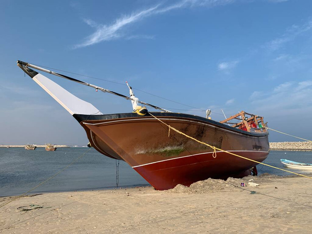オマーンのアル・アシュカラー漁港 - 写真・画像