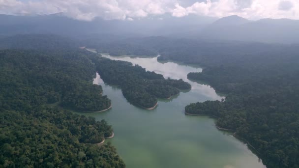 Vista aerea Klang Gates Dam a Ulu Klang - Filmati, video