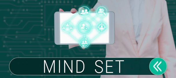 Conceptuele bijschrift Mind Set, Internet Concept Een standaard gedachte aan een persoon van wat hij zal worden gedaan - Foto, afbeelding