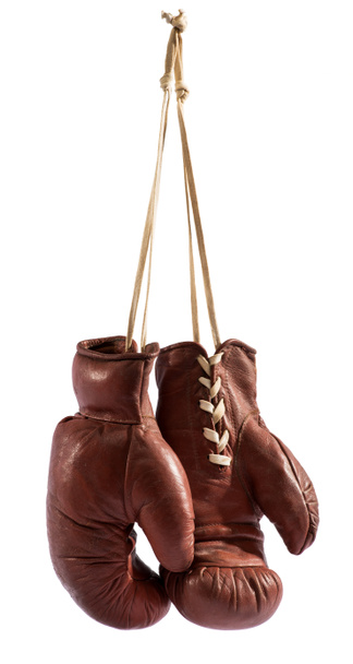 Pair of vintage brown leather boxing gloves - Foto, afbeelding
