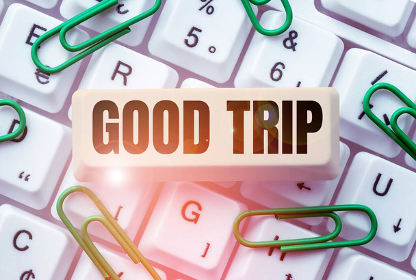 Handschrift tekst Good Trip, Business showcase Een reis of reis, gerund per boot, trein, bus, of een soort voertuig - Foto, afbeelding