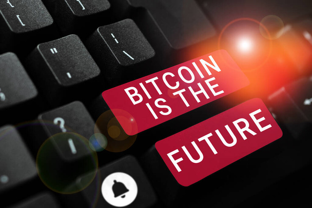 Texto de la leyenda que presenta Bitcoin es el futuro, Palabra Escrito en el mercado digital donde los comerciantes pueden comprar y vender bitcoins - Foto, Imagen