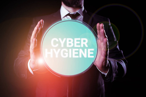Znak tekstowy pokazujący Cyberhigienę, Koncepcja oznacza kroki podejmowane przez użytkowników komputerów w celu poprawy ich bezpieczeństwa cybernetycznego - Zdjęcie, obraz