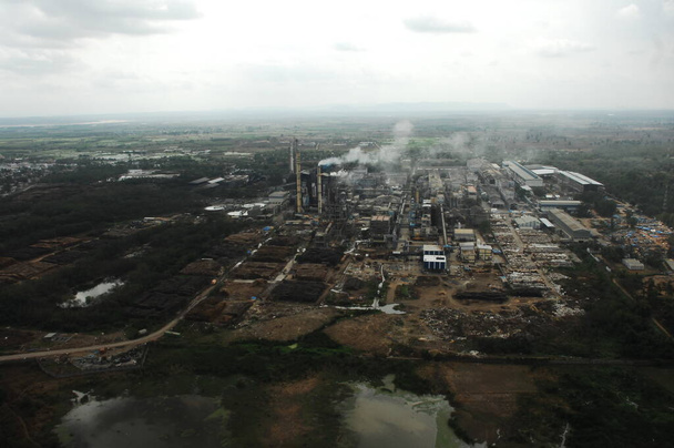 Вид с воздуха на фабрику в Индии - Фото, изображение