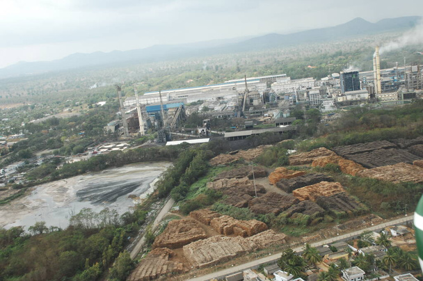 Hindistan 'daki fabrikanın havadan görünüşü - Fotoğraf, Görsel