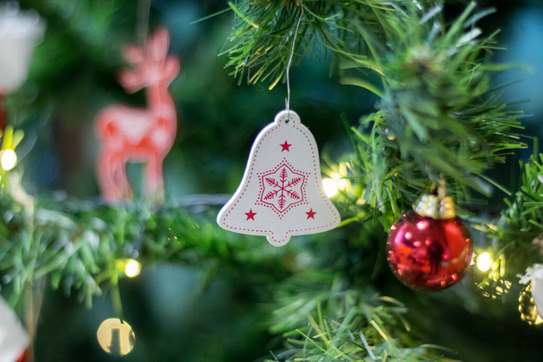 Noel ağacında Noel oyuncakları - Fotoğraf, Görsel