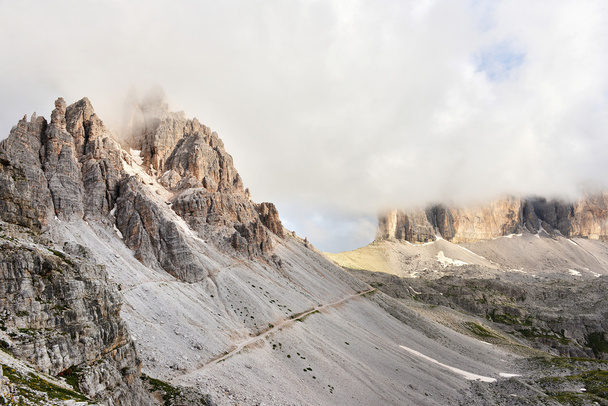 Los tres picos del Sassolungo
 - Foto, Imagen