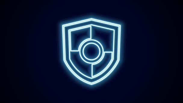 Gloeiende neon lijn Shield pictogram geïsoleerd op zwarte achtergrond. Bewakingsteken. Beveiliging, veiligheid, bescherming, privacy concept. 4K Video motion grafische animatie. - Video