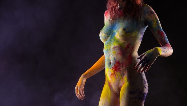 Bare Female with Colored Body Paint Art - Foto, afbeelding