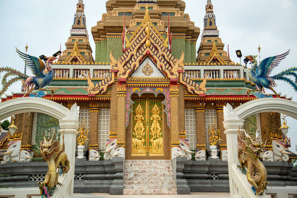 Wat Wat Chulamanee Amphawa városban, Samut Songkhram tartományban, Thaiföld, Amphawa, november,  - Fotó, kép