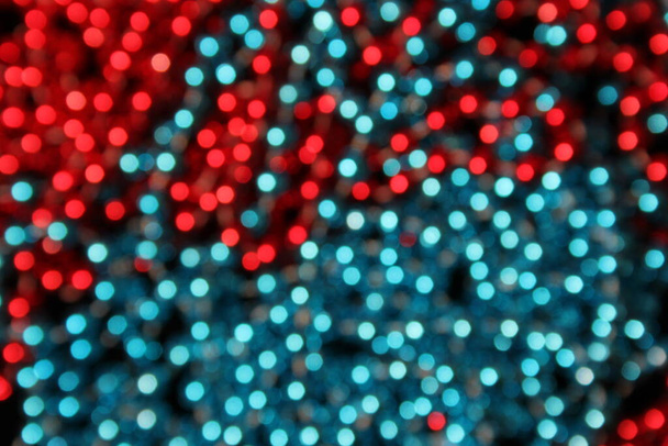 青と赤のアブストラクト赤のボケ｜Defocused Lights - 写真・画像