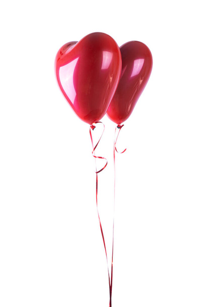 Beyaz arka planda Sevgililer Günü için hava helyum balonları - Fotoğraf, Görsel