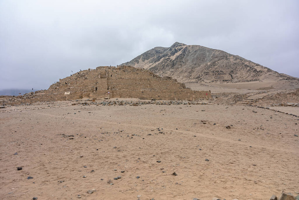 Ciudad Sagrada del sitio arqueológico Caral-Supe en Perú.  - Foto, imagen